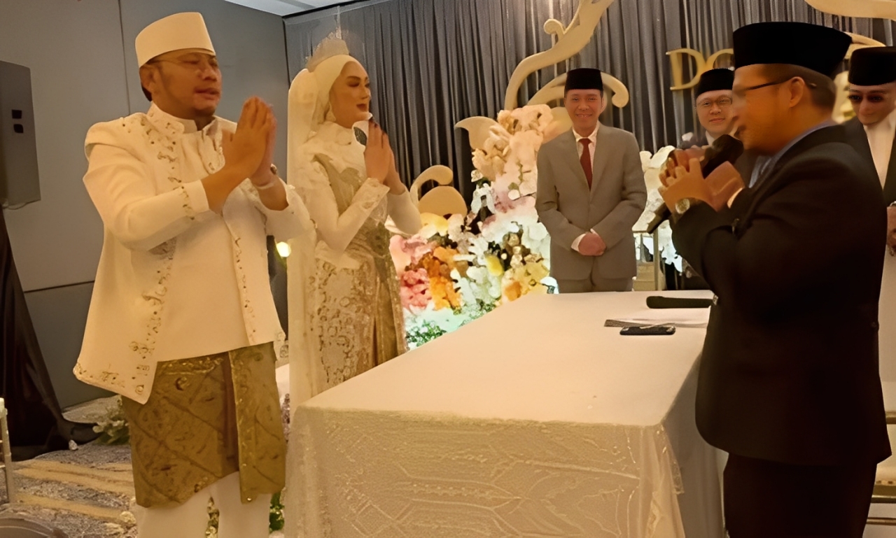 Jokowi Saksikan Tepuk Sakinah di Nikahan Dedy Yon Supriyono