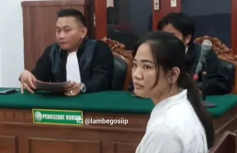 Ngaku Bisa WA Dewa, Wanita di Surabaya Kuras Dompet Bos 6,3M