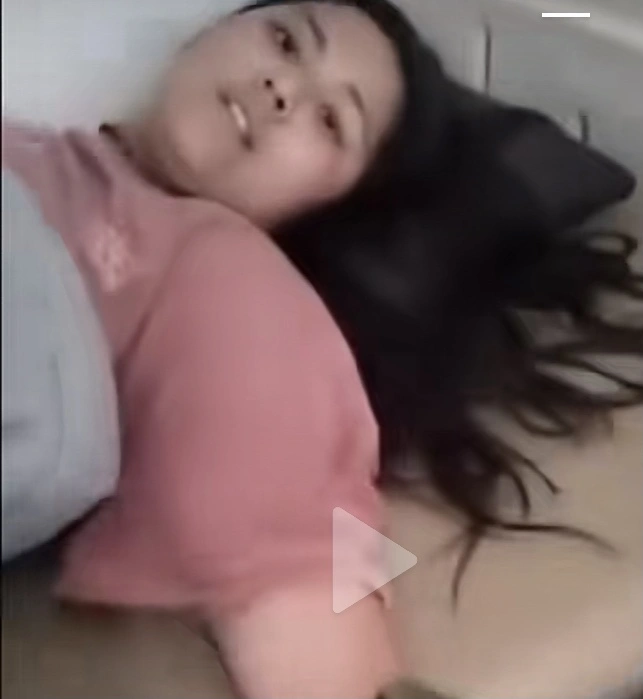 Wanita Yang Dimasukkan Suaminya Ke Rsj Tergolek Lemas [Tiktok]