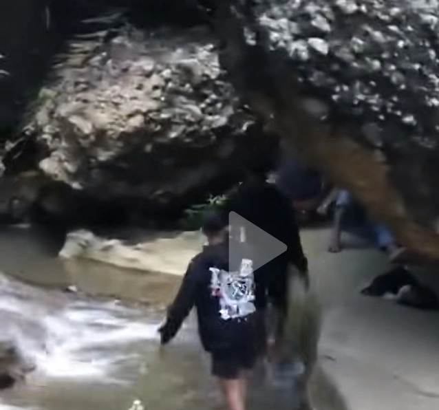 Warga Menggerebek Sejoli Mesum Di Coban Kromo Tulungagung [Tiktok]