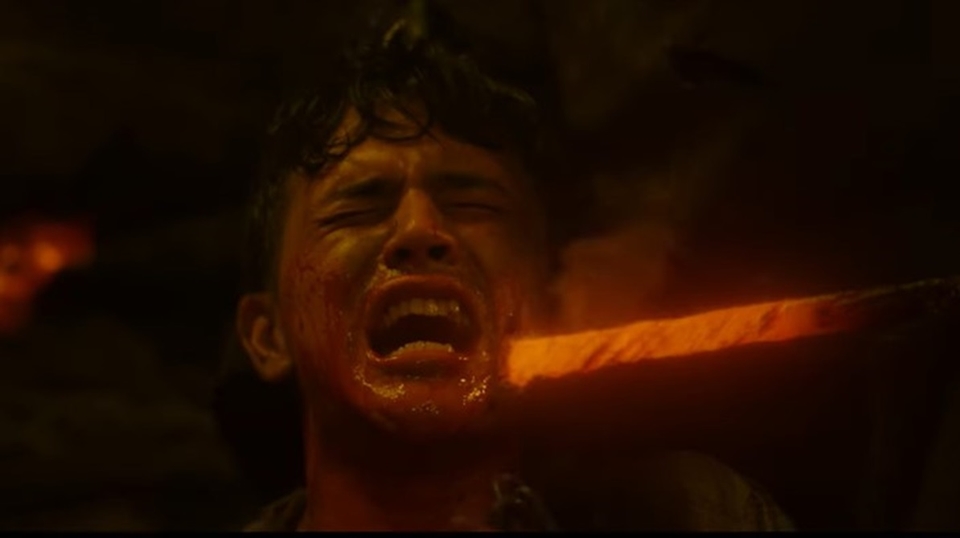 Seorang Waria Insaf usai Nonton Film Siksa Neraka