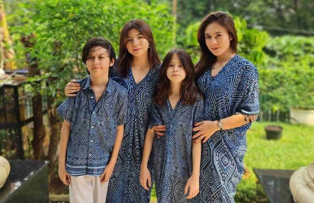 Wulan Guritno Dan Anak Anaknya [Sumber: Instagram Wulanguritno]