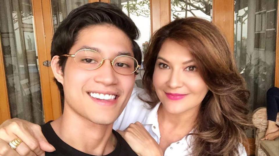 Tamara Bleszynski Akhirnya Bertemu Teuku Rassya Usai Curhat Galau yang Ngakunya Cuma Puisi