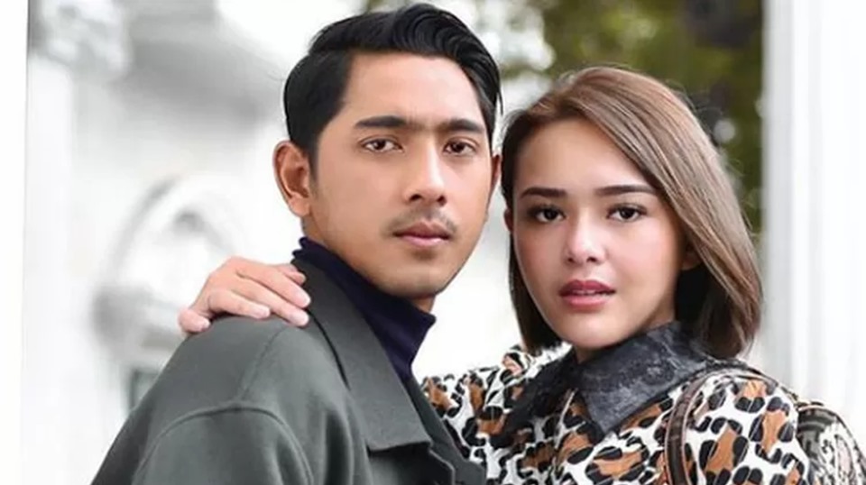 Arya Saloka Live, Bayangan Wanita di Kacamata Diduga Amanda Manopo