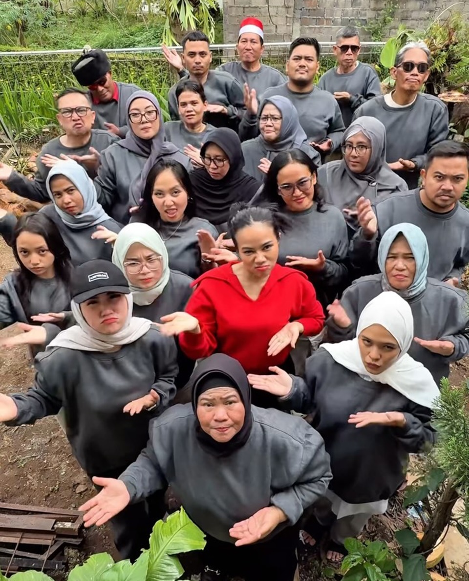 Yura Yunita Ajak Keluarga Besar Cover Dance 'Like Jennie' [Instagram]