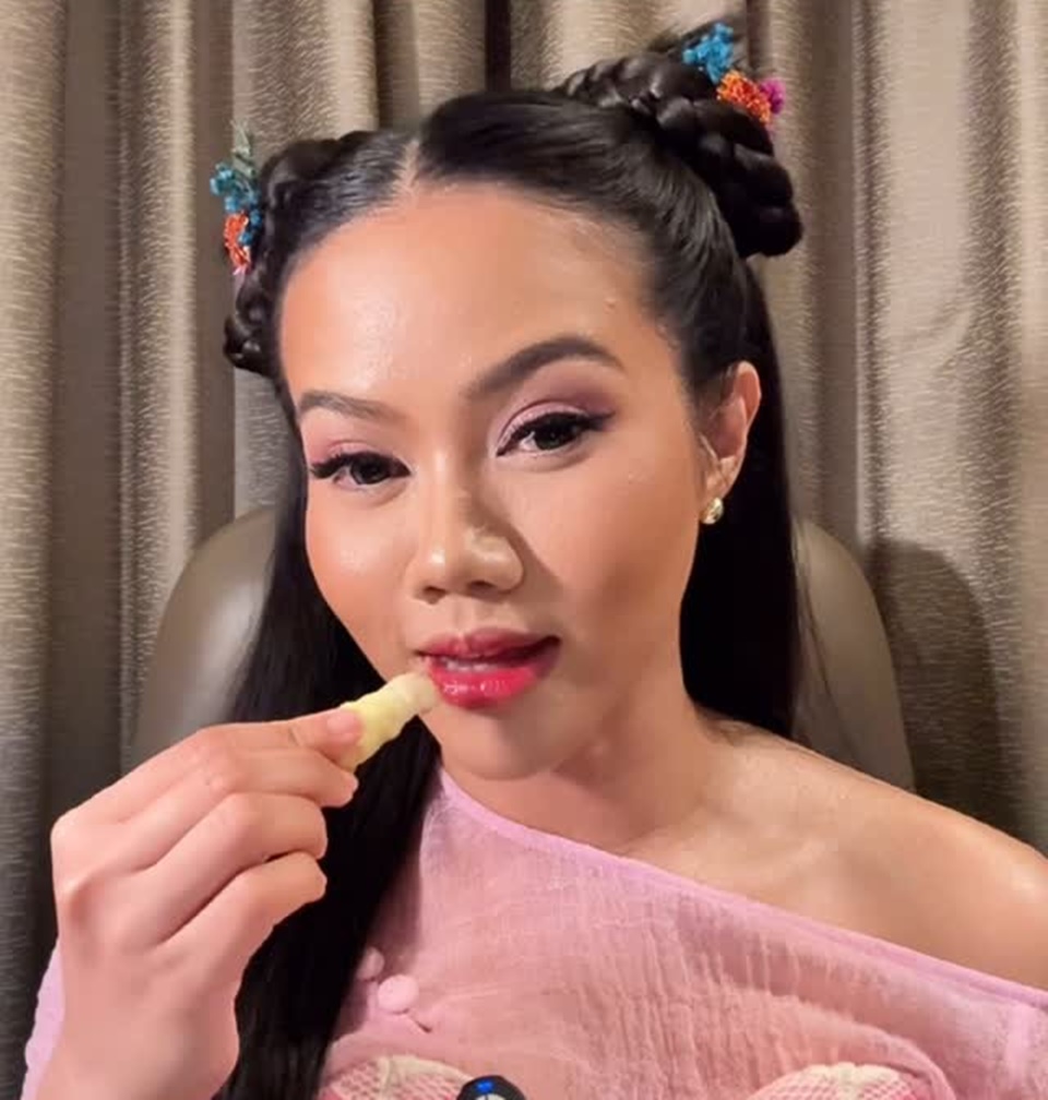 Yura Yunita Mukbang Kencur Mentah [Instagram]