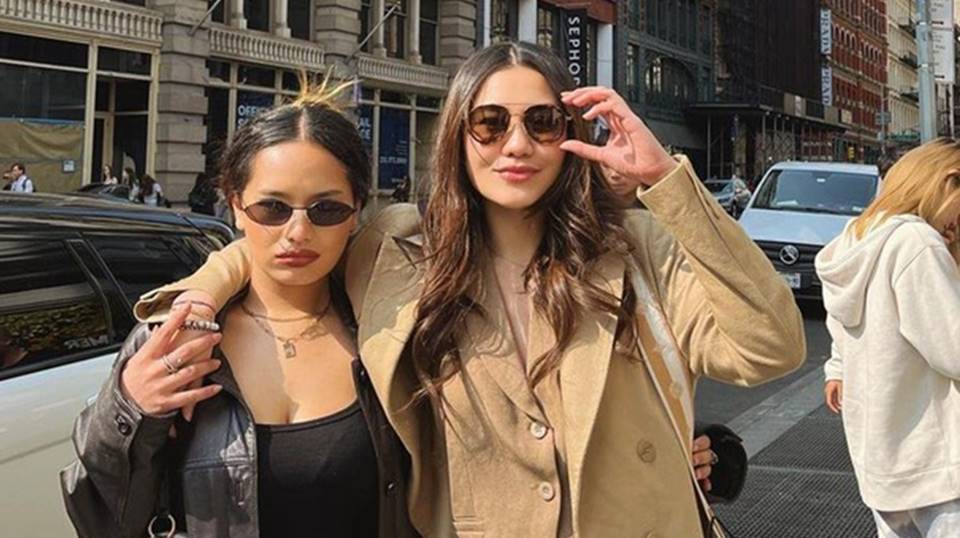 Gak Marah Dilangkah Menikah, Zahwa Justru Bahagia Aaliyah Massaid Nikah Duluan