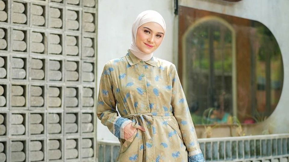 Zee Zee Shahab Me Time Dengan Suami Lewat Lari Bareng?