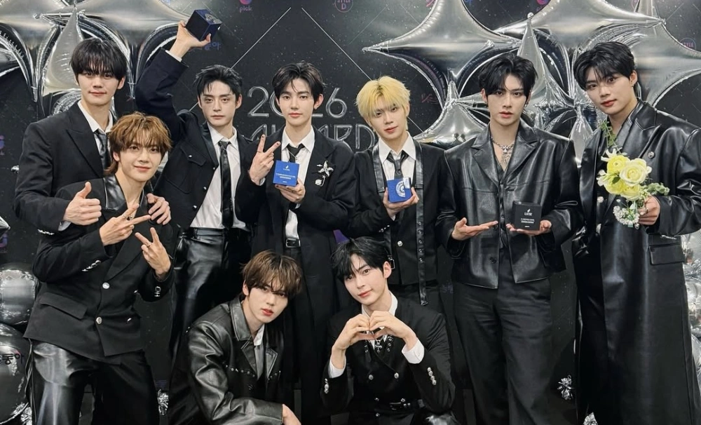 ZEROBASEONE akan tampil terakhir dengan 9 member di konser Encore. [Instagram]