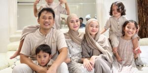 Zaskia Adya Mecca dan putrinya, Kana Sybilla. (Instagram/zaskiadyamecca)