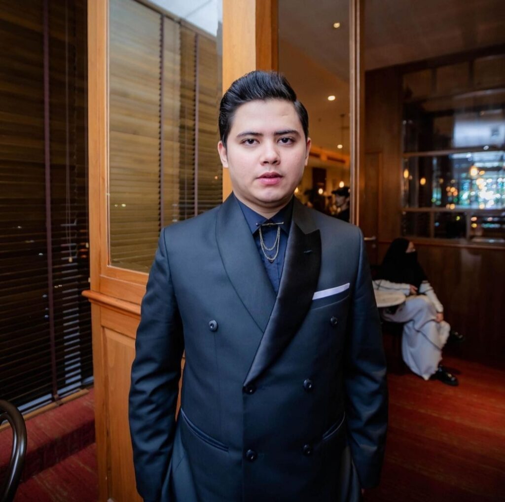 Aliando Syarief menggendut