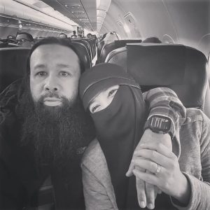 Peggy Melati Sukma dan Syekh Reza