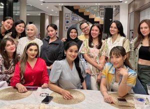 Potret personel Geng Cendol yang dihuni selebritis top. [Instagram]