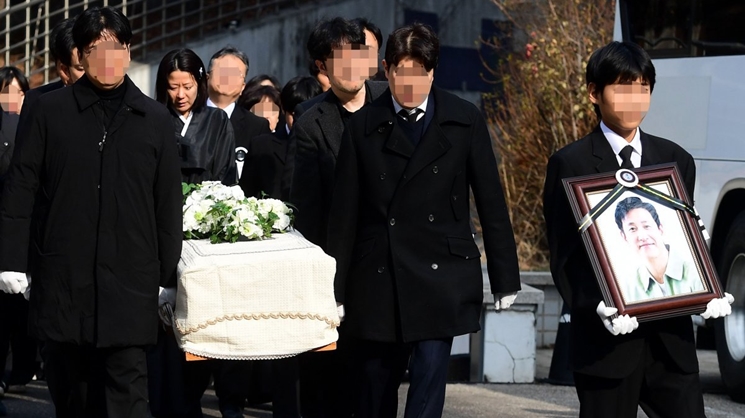 Jeon Hye Jin di Pemakaman Lee Sun Kyun [KBizoom]