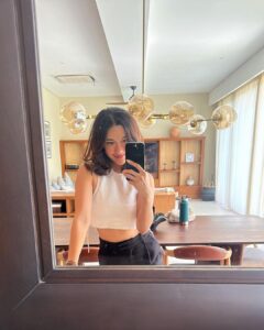 Nana Mirdad (Instagram)