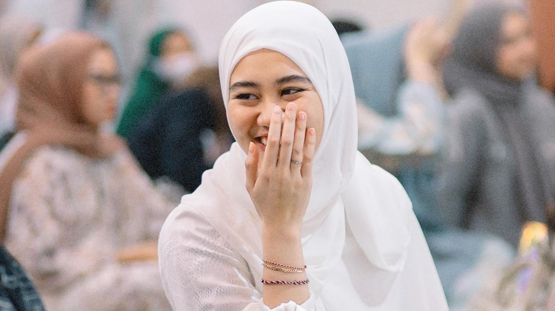 Aaliyah Massaid Umrah Bareng Reza Artamevia [Instagram]
