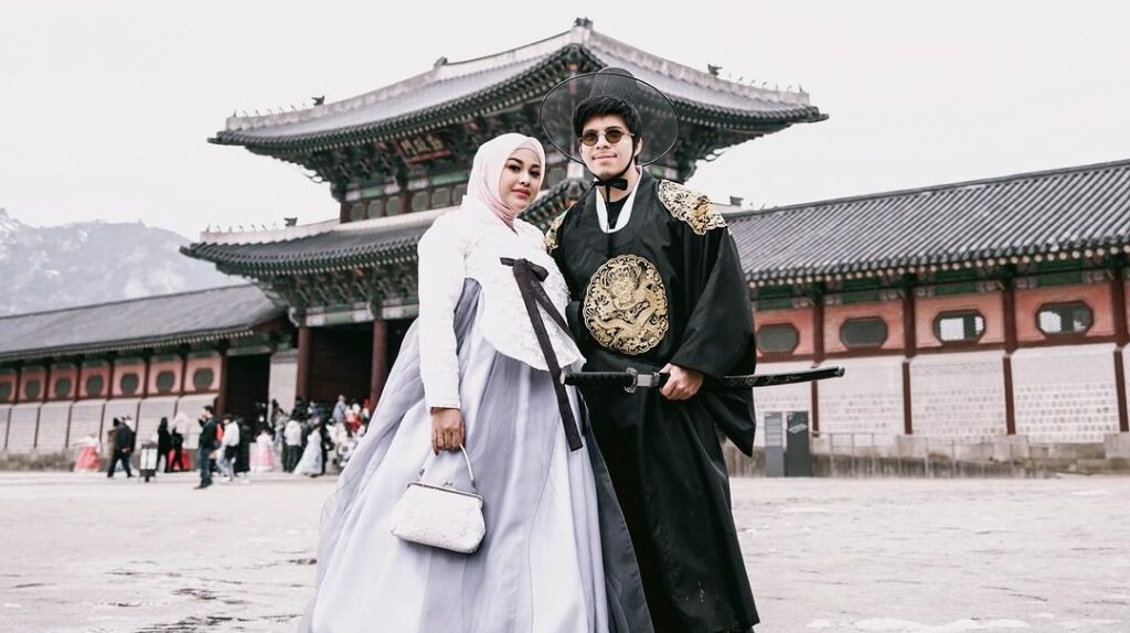 Aurel Hermansyah dan Atta Halilintar di Korea Selatan [Instragram]