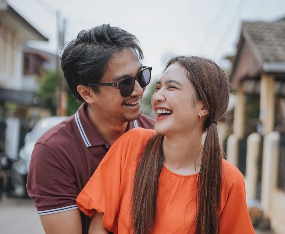 Deva Mahenra dan Mikha Tambayong [Instagram]