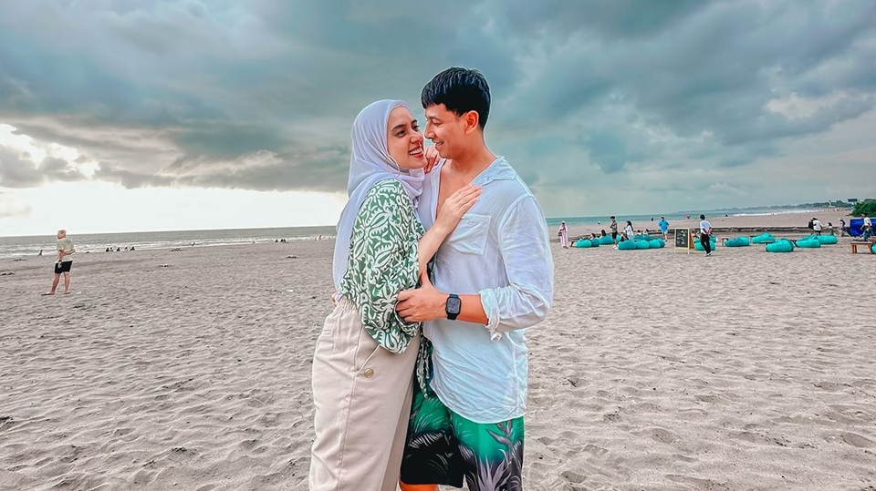 Fairuz A. Rafiq Bahas BTS Bela Suami [Instagram]