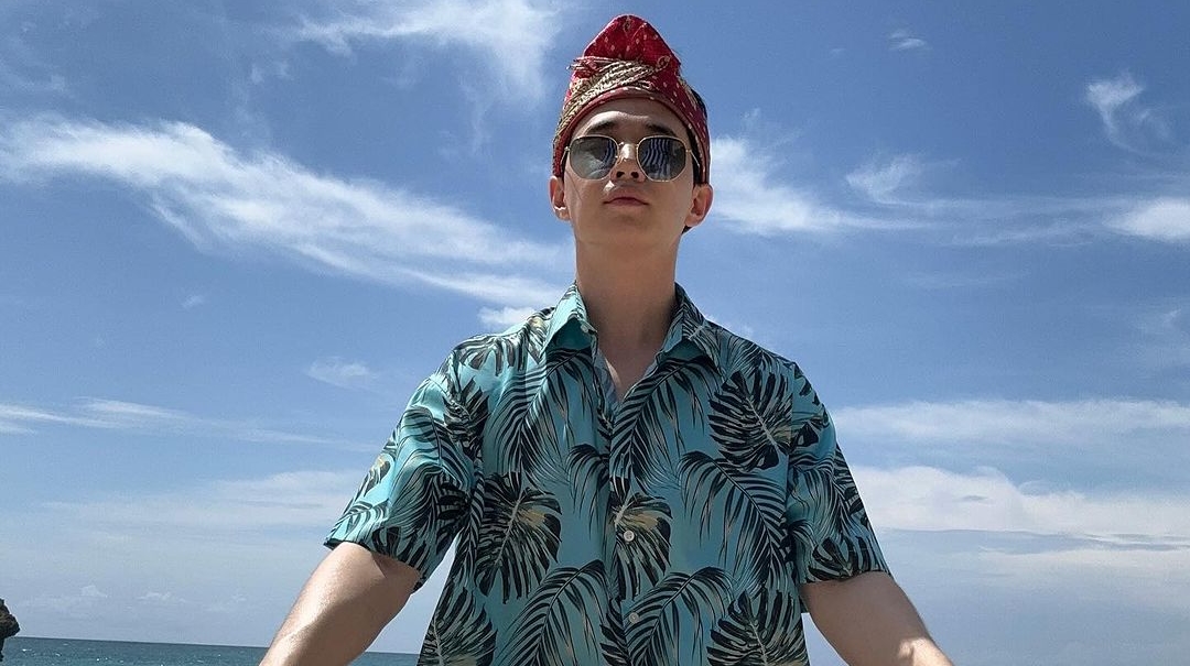 Henry Lau eks Super Junior Asyik Liburan di Bali [Instagram]
