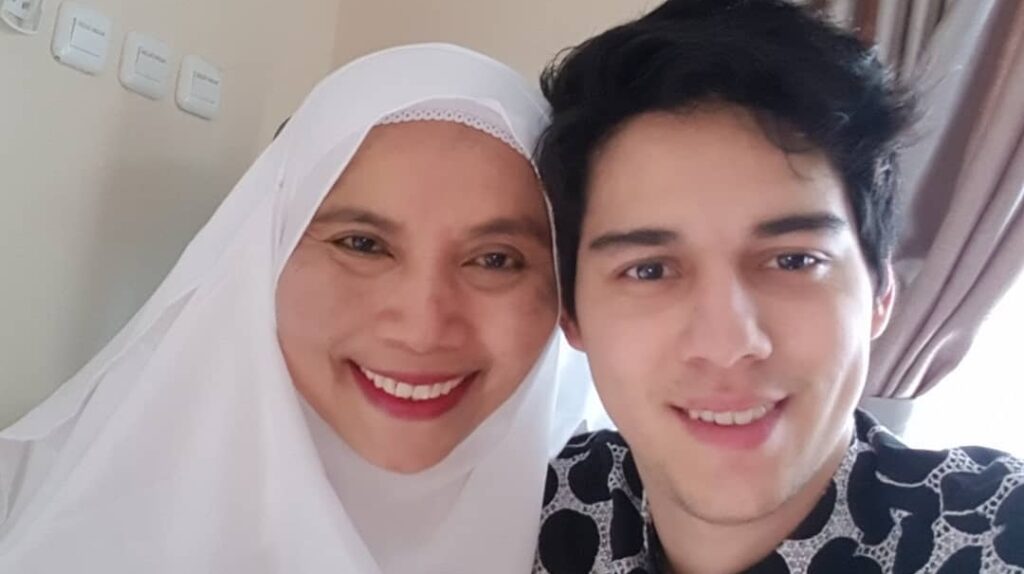 Maxime Bouttier dan ibundanya, Siti Purwanti. [Instagram]