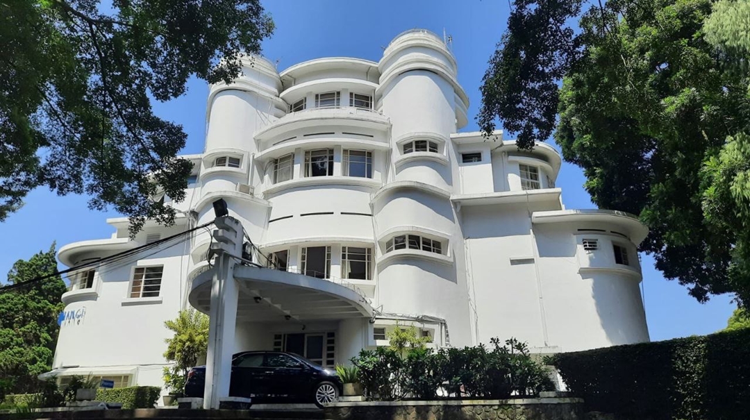Gedung Isola UPI Lokasi Syuting Film Ancika [bandung.go.id]