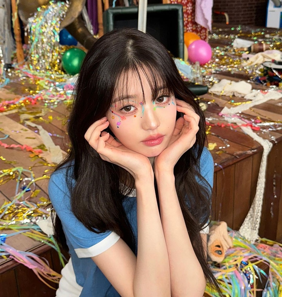 Jang Wonyoung IVE Santuy Skincare-an di Bandara Saking Padatnya Jadwal