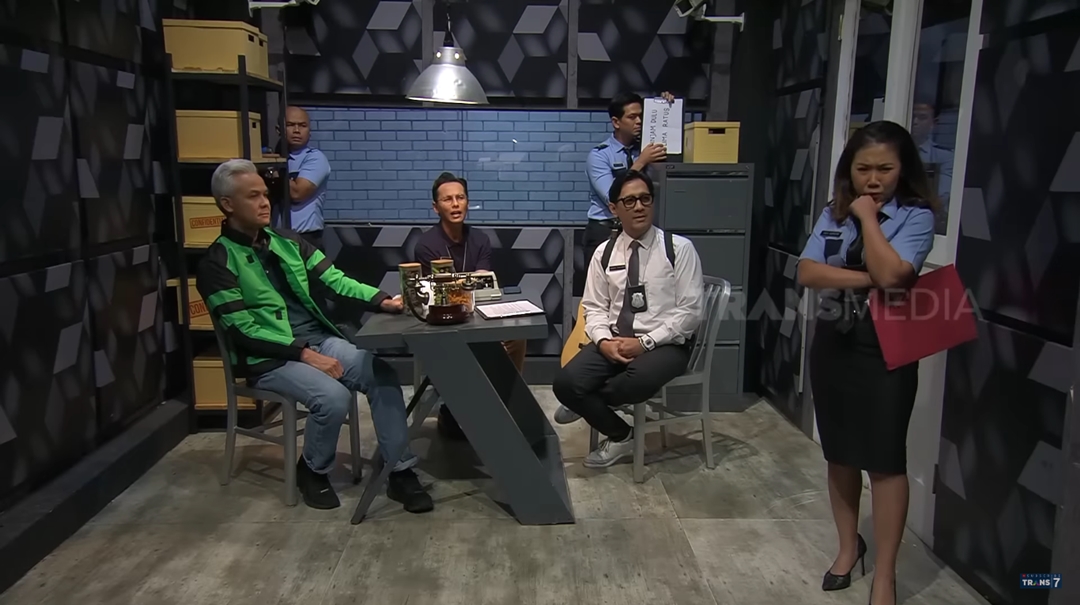 Kiky Saputri Roasting Ganjar Pranowo [YouTube]
