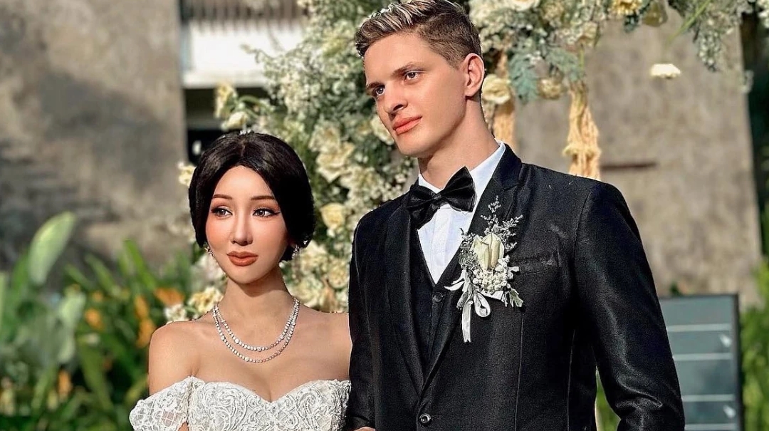 Lucinta Luna dan Alan saat Tunangan [Instagram]