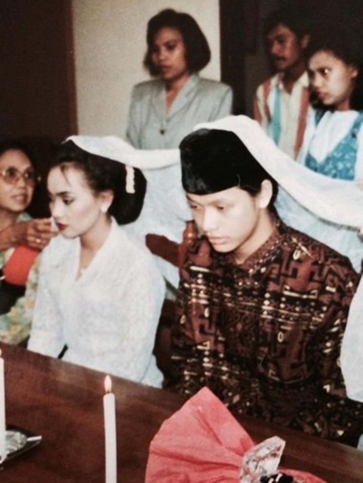 Pengantin Armand Maulana dan Dewi Gita [Instagram]