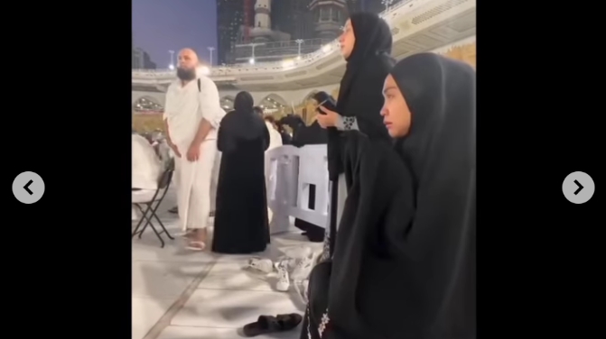 Ria Ricis saat Umrah [Instagram]