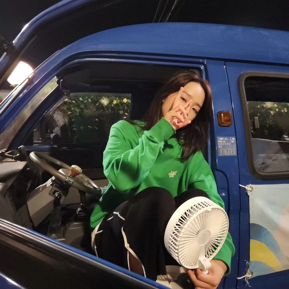 Shin Hye Sun Soal Welcome To Samdalri [Instagram]