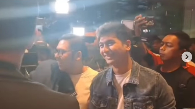 Teuku Ryan Hadiri Gala Premiere film Ancika: Dia yang Bersamaku 1995 [Instagram]