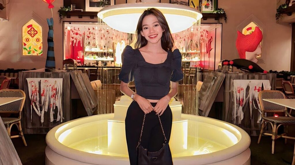 Ummi Quary Parodikan Bella Damaika [Instagram]