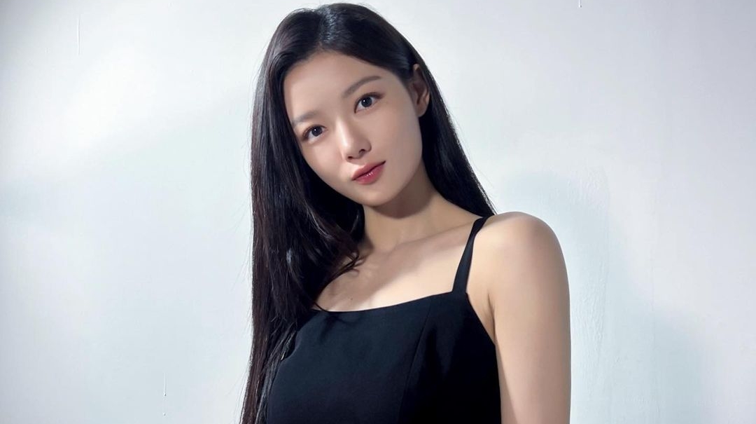 Kim Yoo Jung Donasi Rp1,1 Miliar untuk Anak-anak Penderita Kanker