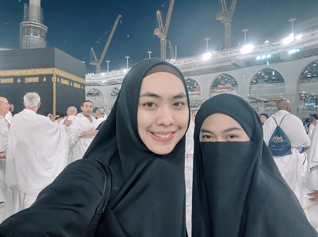 Oki Setiana Dewi dan Ria Ricis [Instagram]