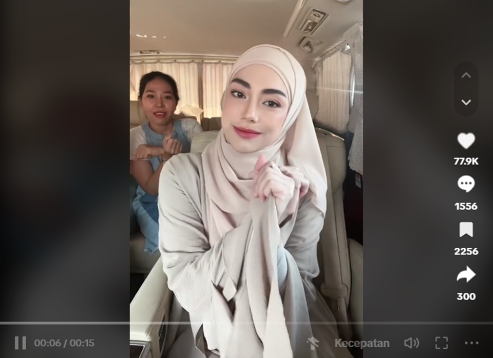 Celine Evangelista Berhijab [TikTok]