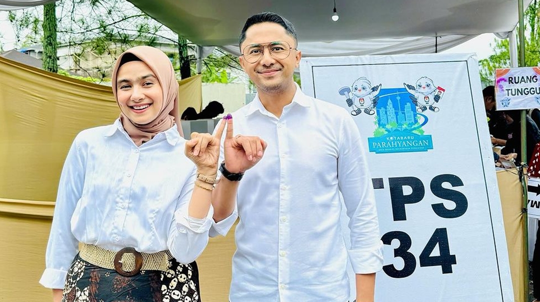 Hengky Kurniawan Nyoblos bareng Istri, Sonya Fatmala