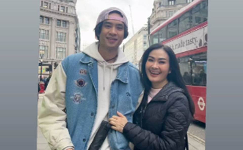 Iis Dahlia Soal Devano Danendra Dibully [Instagram]
