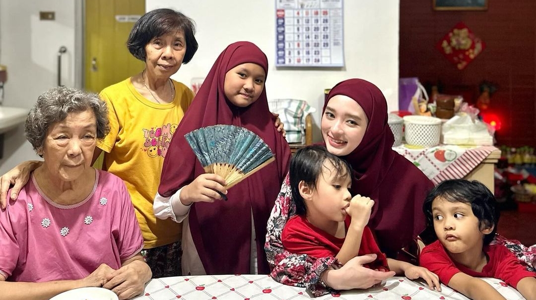 Inara Rusli bareng Anak-anak