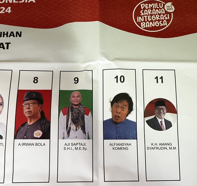 Komeng Caleg DPD RI Dapil Jawa Barat
