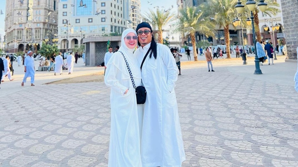Praz Teguh Gondrong Saat Umrah [Instagram]