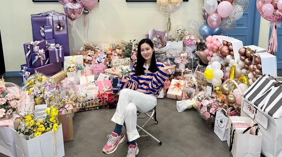 Son Ye Jin Donasi [Instagram]
