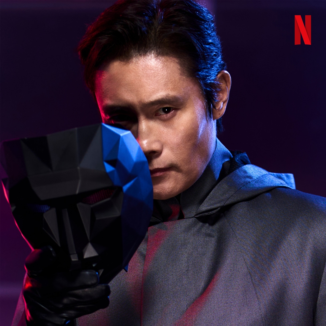 Lee Byung Hun sebagai Front Man di Squid Game 2 [Instagram]