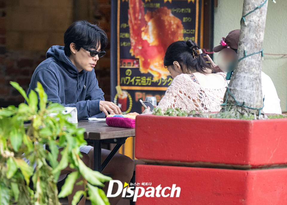Ryu Jun Yeol dan Han So Hee di Hawaii