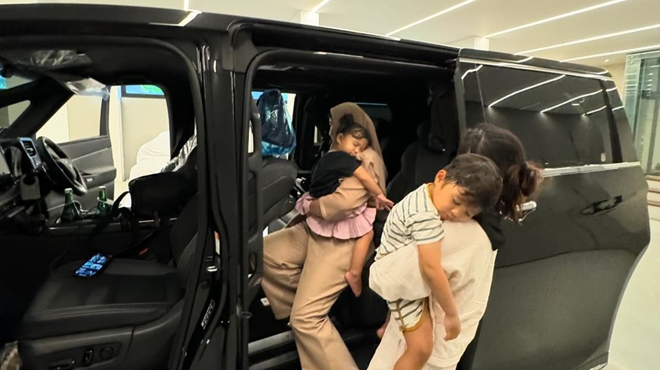 Arief Muhammad Belikan Istri Mobil Rp2,3 Miliar untuk Antar-Jemput Anak