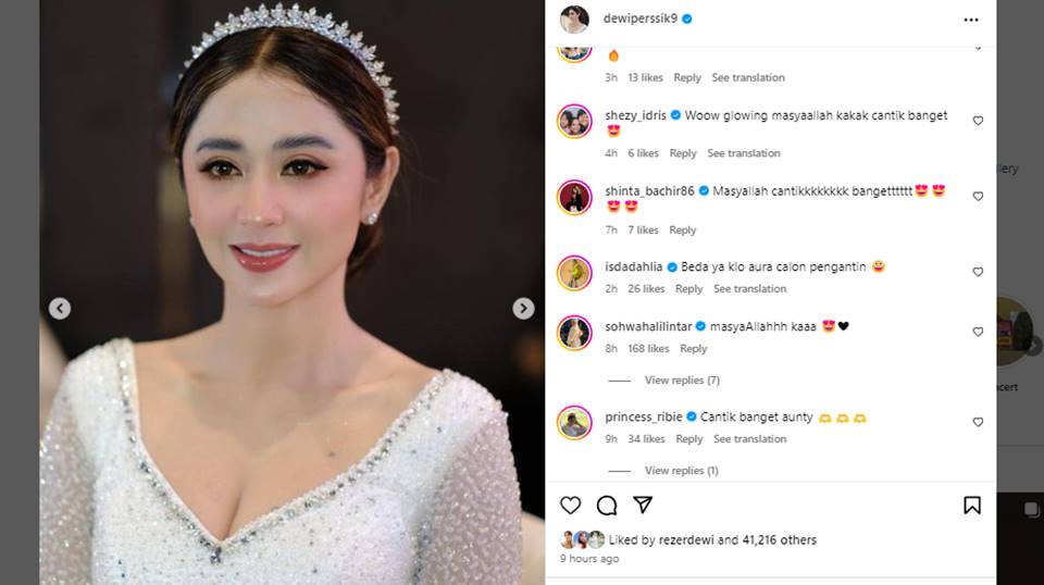 Dewi Persik Tampil Pakai Busana Putih ala Pengantin [Instagram]