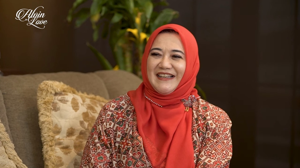 Shanty Widhiyanti Ibu Sabda Ahessa