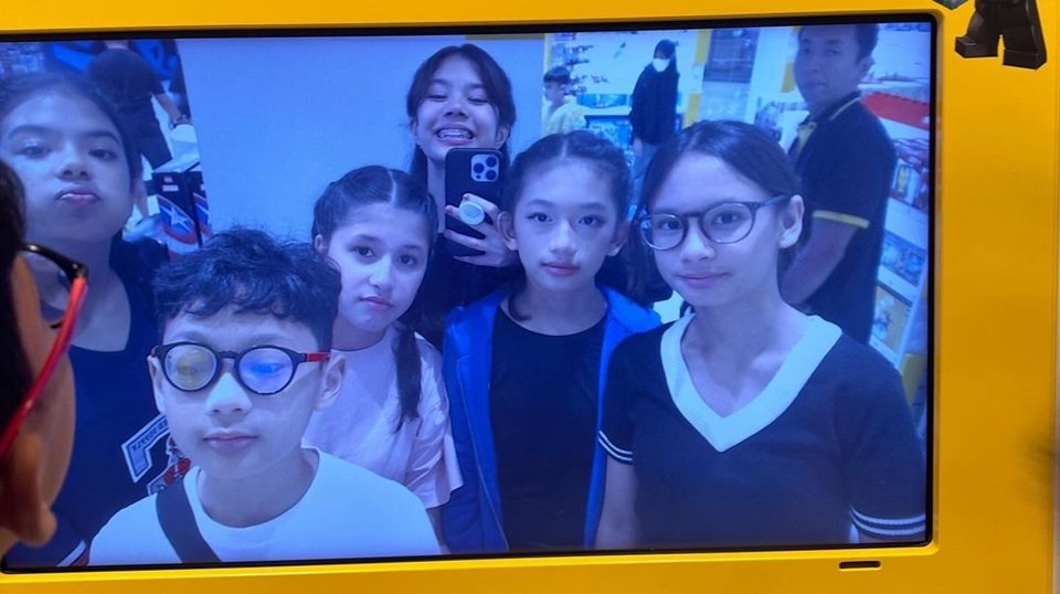 Safeea bareng Teman-teman
