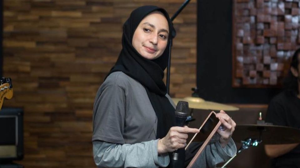 Avi Basalamah, Istri Ramzi dan Ibu Asila Maisa